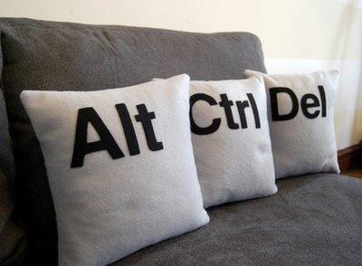 Coussin Ctrl Alt Del - FourEyesHandmade on Etsy