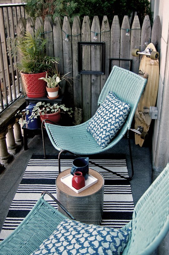 Idée de déco pour un petit balcon scandinave