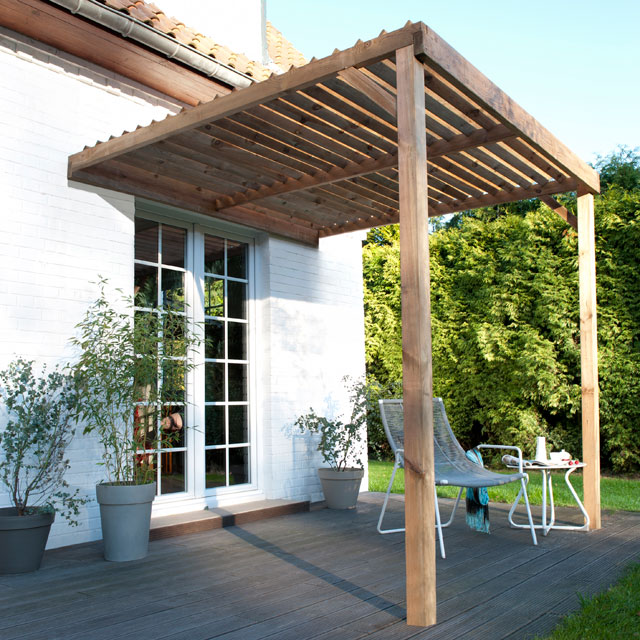 Pergola en bois pas chère porte jardin