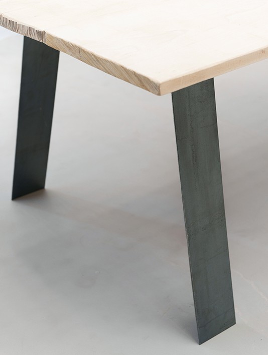 Des Pieds Sous Ma Table - Modèle Gat_o