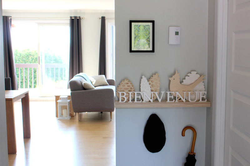 Tablette murale en bois à customiser avec objets déco en bois DIY - Fabriquée par Quatro Boutique