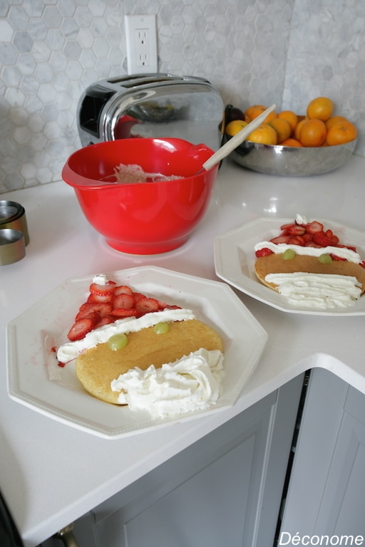 Crêpes pancakes en forme de père Noël