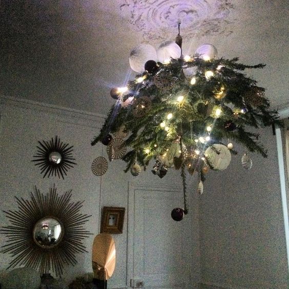 sapin au plafond / christmas tree hanging on the ceiling