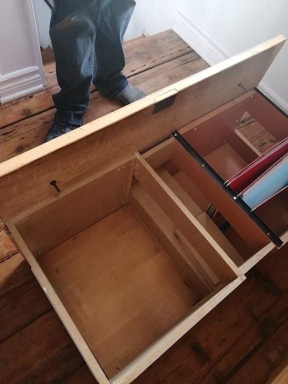 Fabrication d'un meuble classeur à partir d'une commode