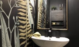 salle de bain noire