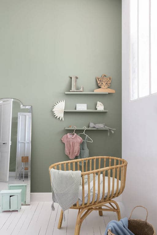 vert sauge pour chambre de bébé